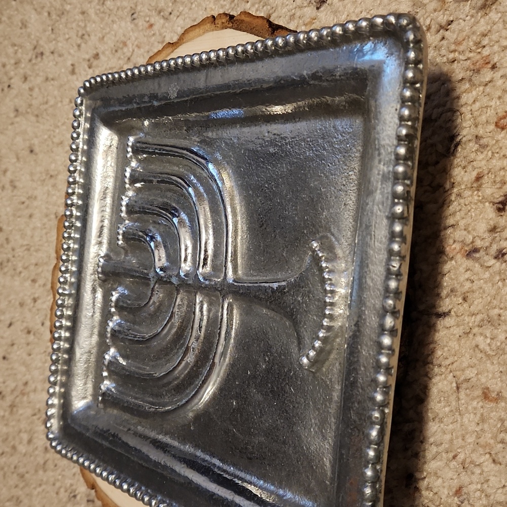 Mud Pie Silver Metal Menorah Design Plate with Box - Picture 2 of 7
